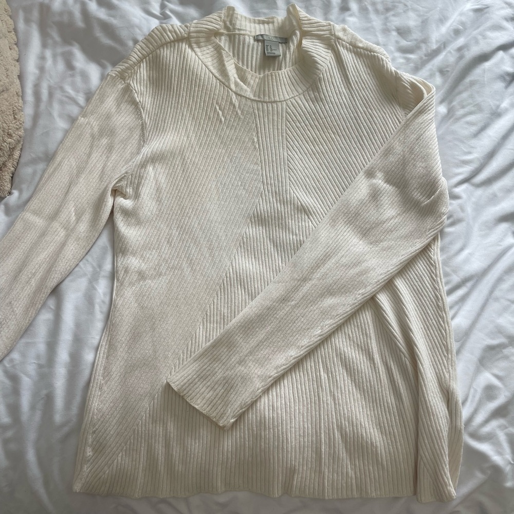 H&M size XL Sweater shirt.
